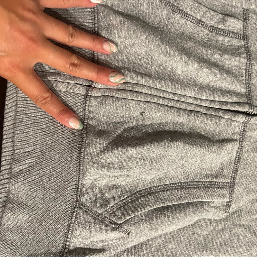 Grey PINK brand hoodie - Picture 7 of 7